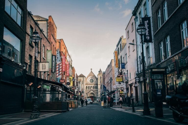 Can You Visit Ireland on a UK Visa? The Short Stay Visa Waiver Explained (2026)