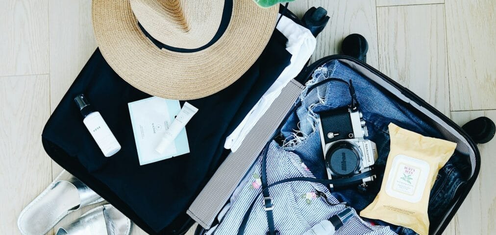 Vd packing suitcase - Visa Doctor Dubai