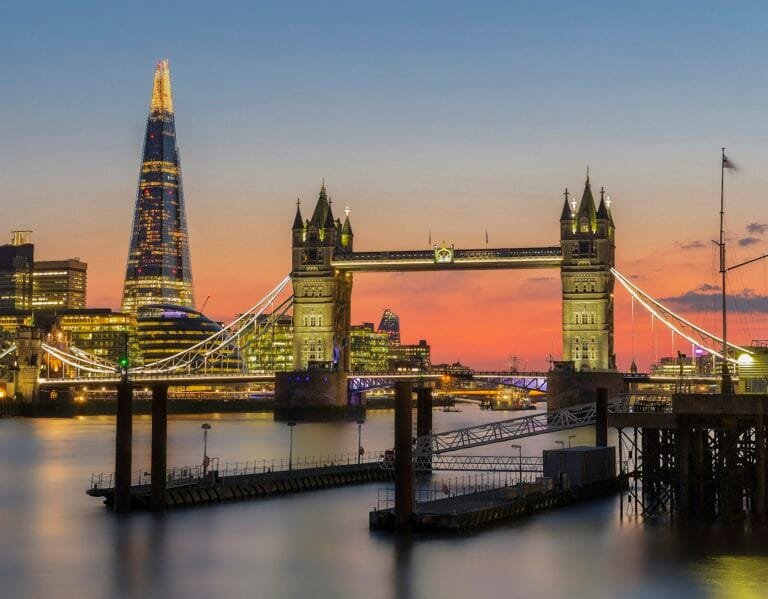 UK Visa Tracking from Dubai and Abu Dhabi: Decision, eVisa and Passport