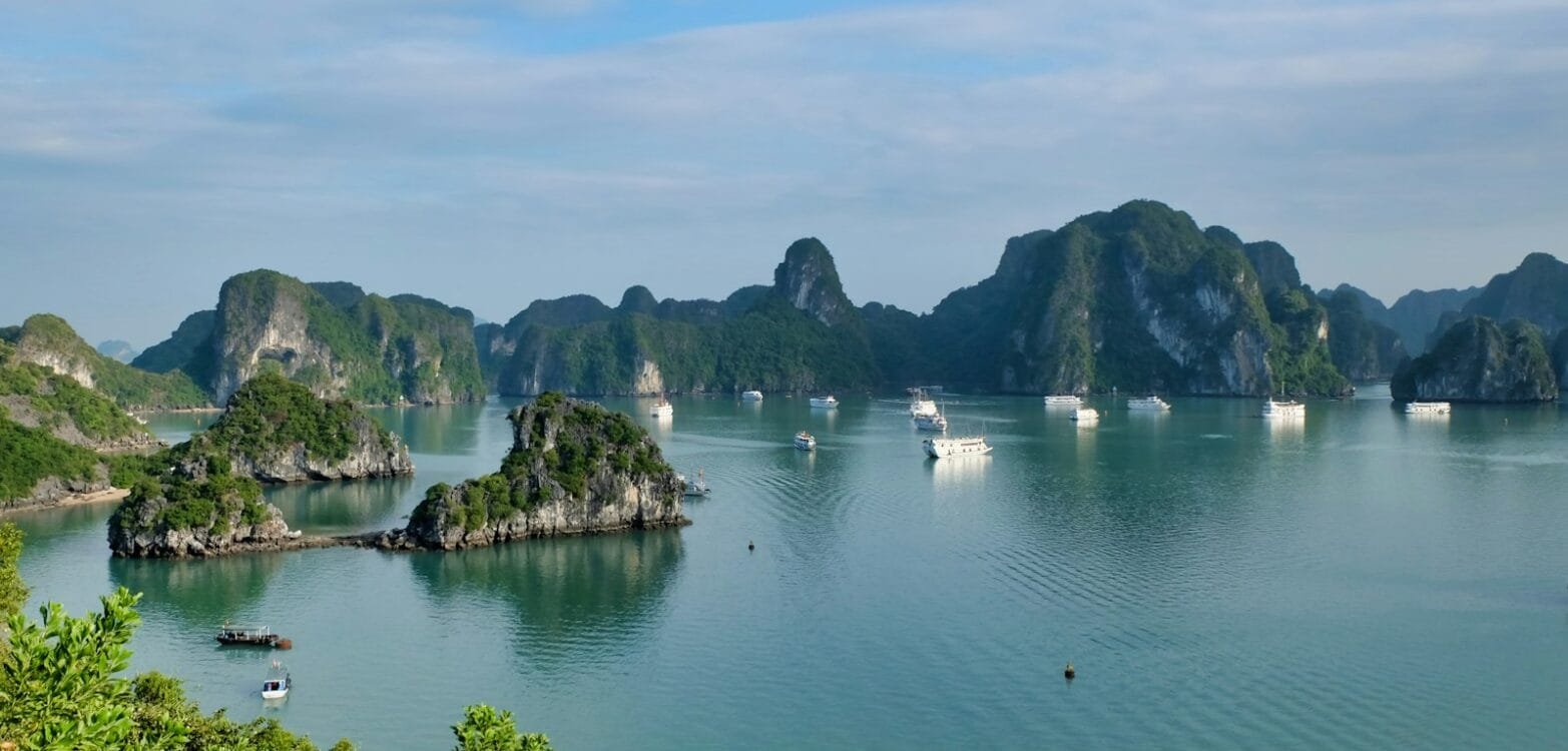 Vd vietnam ha long bay - Visa Doctor Dubai