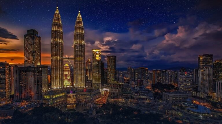 Malaysia eVisa from Dubai: Which UAE Nationalities Need One in 2026