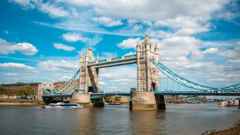 UK Priority and Super Priority Visa from Dubai and Abu Dhabi (2026)