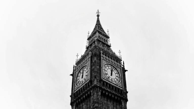 UK Visa Tracking from Dubai and Abu Dhabi: Decision, eVisa and Passport