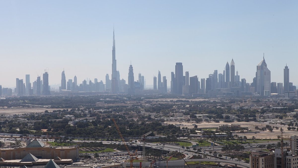 Dubai skyline with Burj Khalifa. Photo: Tonenight / Wikimedia Commons / CC BY-SA 4.0