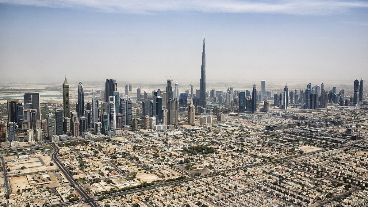 Burj Khalifa and the Dubai skyline. Photo: Tim Reckmann / Wikimedia Commons / CC BY 2.0